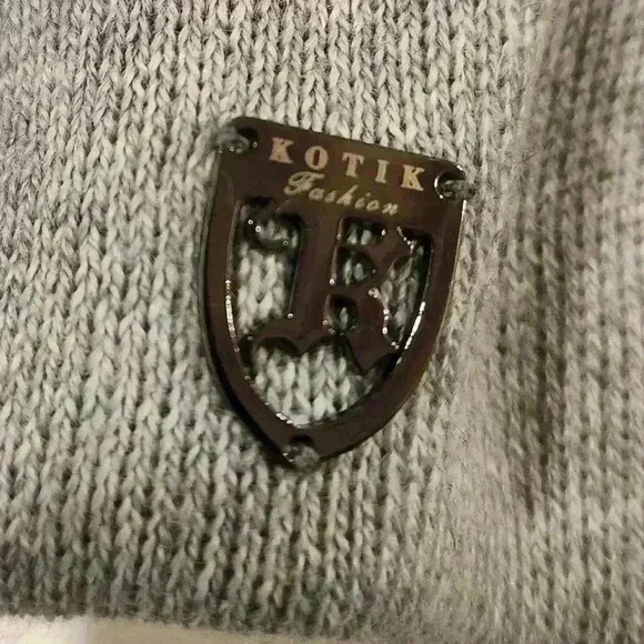 Totti Collection Kotik Kids Winter Beanie Hat / Mask - Picture 6 of 6